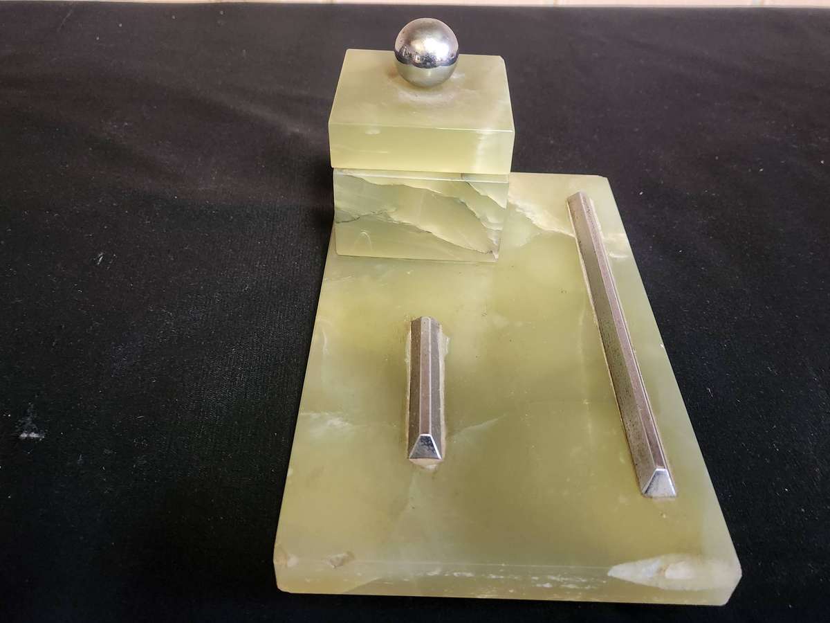 AWESOME GREEN ONYX GEMSTONE DESKTOP INKWELL