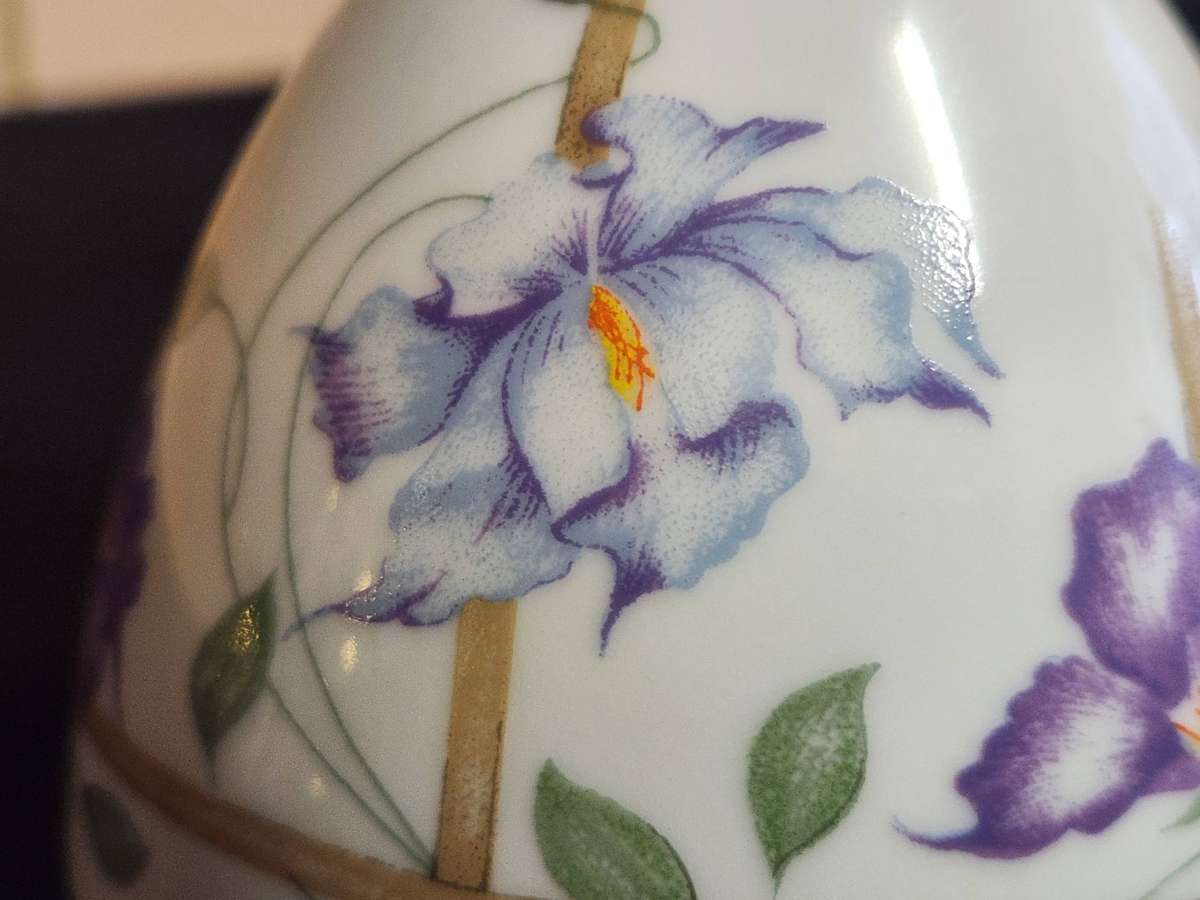 VINTAGE HAND CRAFTED DENBY FINE PORCELAIN WEST GERMANY VASE