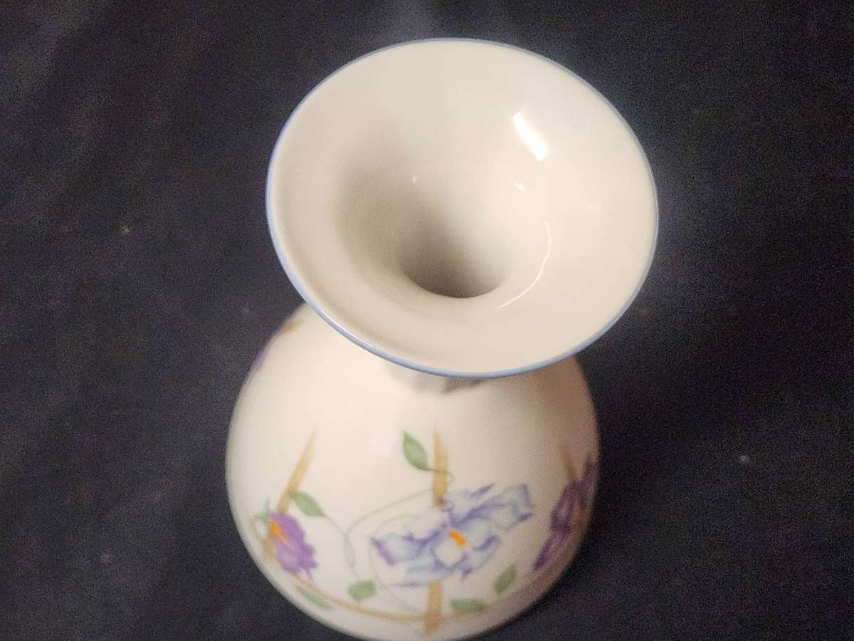 VINTAGE HAND CRAFTED DENBY FINE PORCELAIN WEST GERMANY VASE