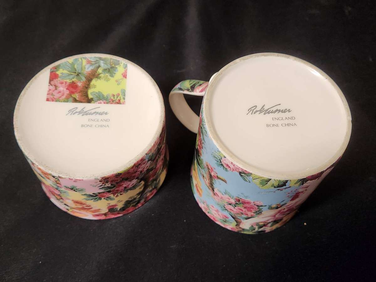 IMPRESSIVE ROB TURNER DESIGNER PORCELAIN MUG AND SUGAR BOWL