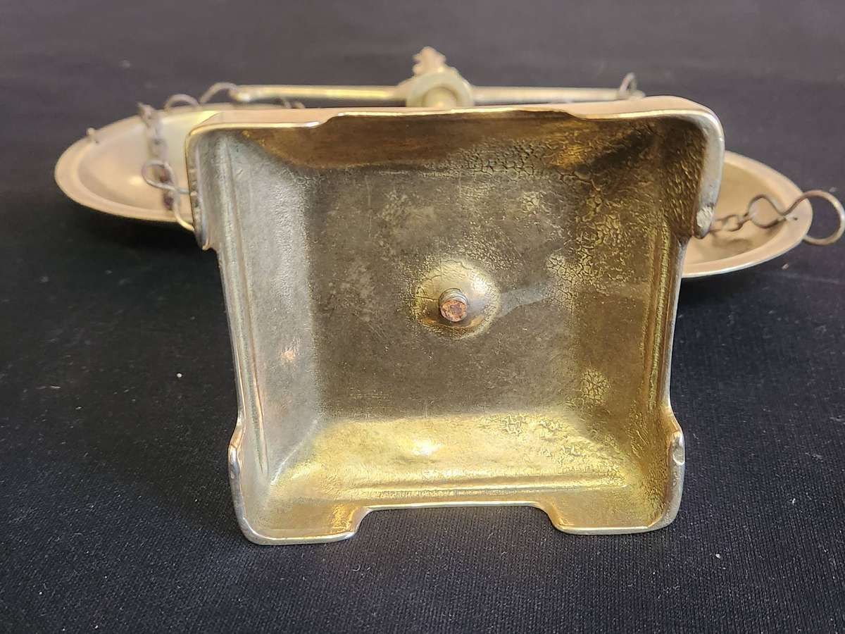 AWESOME BRASS CLASSICAL SCALE OF JUSTICE