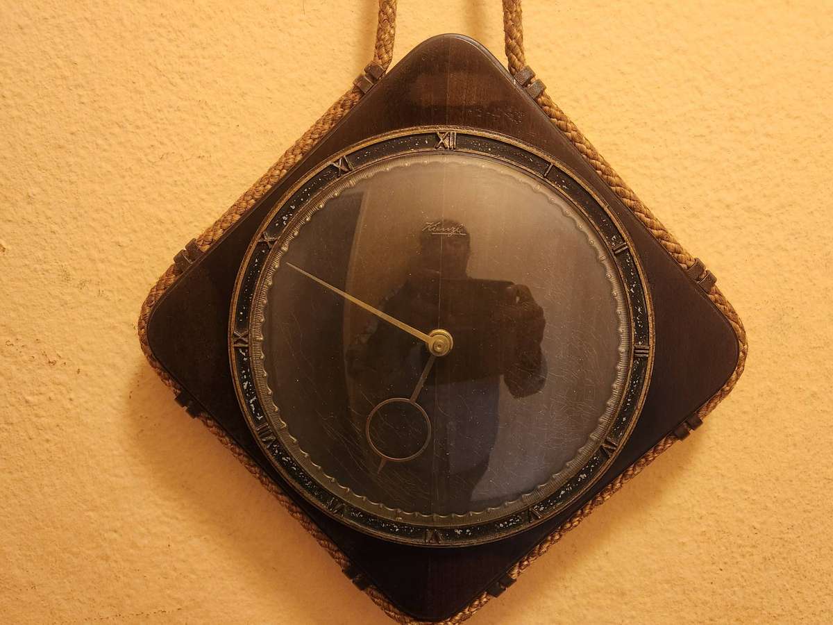 ANTIQUE 1910 KIENZLE ART DECO STYLE WALL HANGING CLOCK, IN WORKING CONDITION
