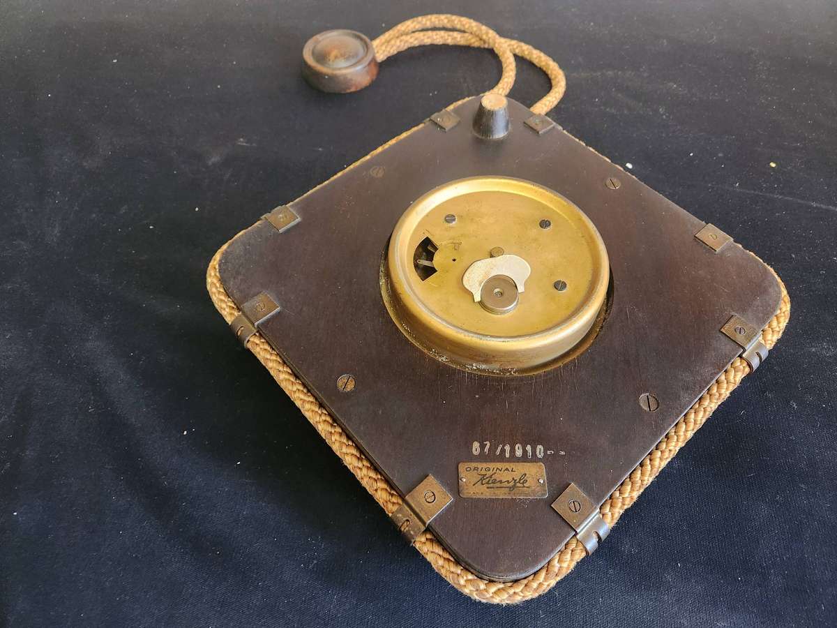 ANTIQUE 1910 KIENZLE ART DECO STYLE WALL HANGING CLOCK, IN WORKING CONDITION