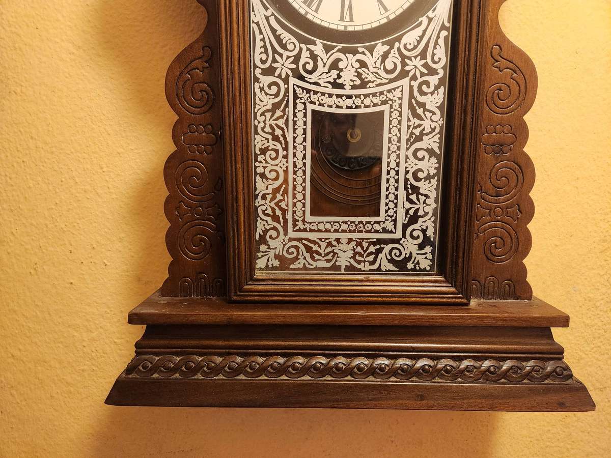VINTAGE ANSONIA WALL CLOCK, MISSING PENDULUM BUT WORKING