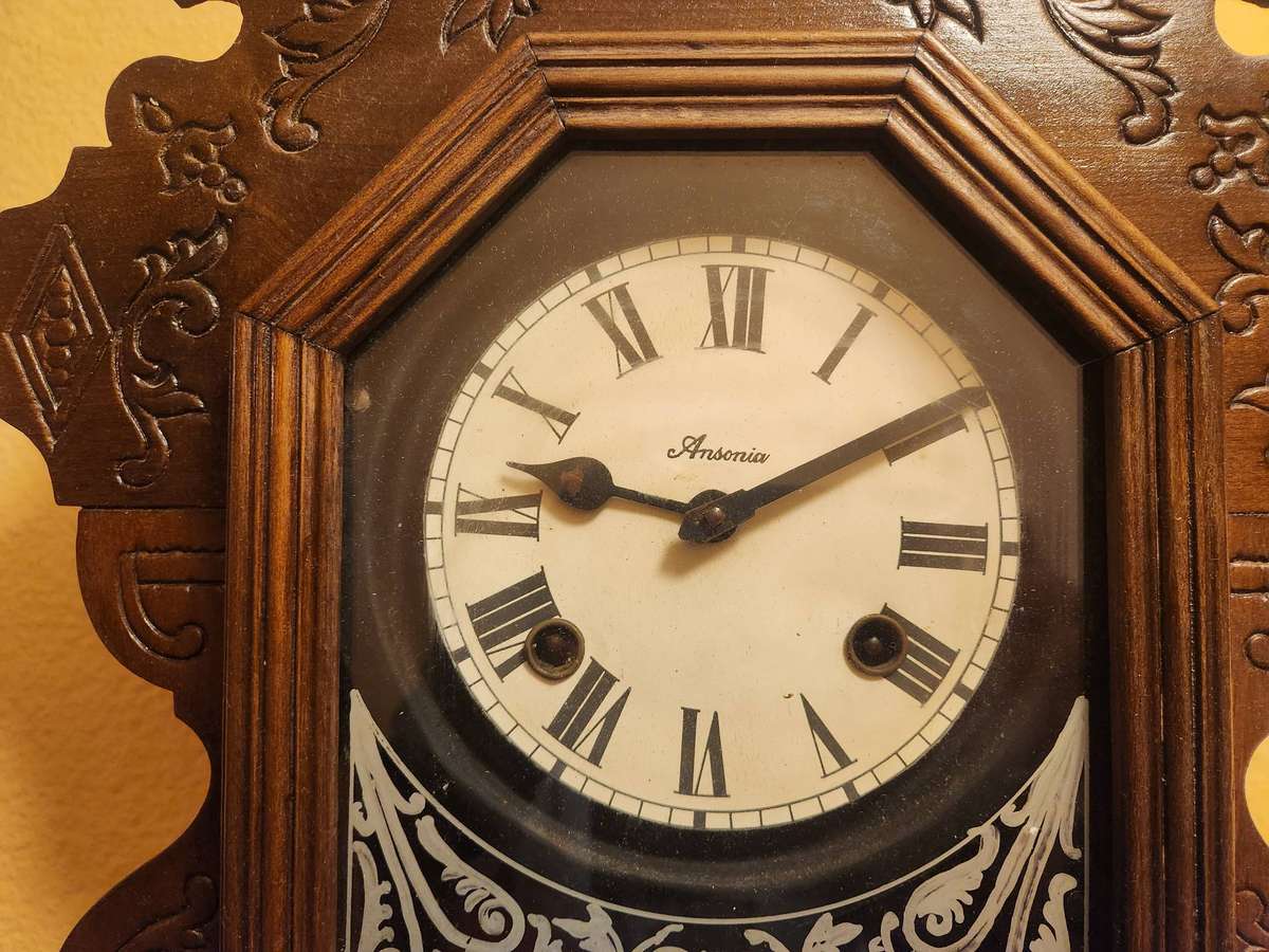 VINTAGE ANSONIA WALL CLOCK, MISSING PENDULUM BUT WORKING
