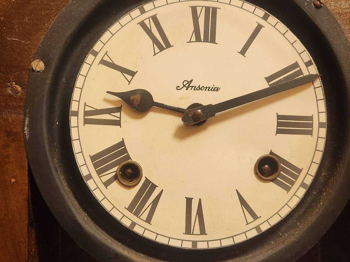VINTAGE ANSONIA WALL CLOCK, MISSING PENDULUM BUT WORKING