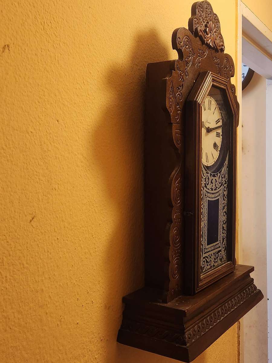 VINTAGE ANSONIA WALL CLOCK, MISSING PENDULUM BUT WORKING