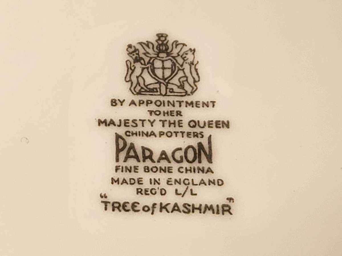 AWESOME PARAGON TREE OF KASHMIR PORCELAIN TRINKET BOX