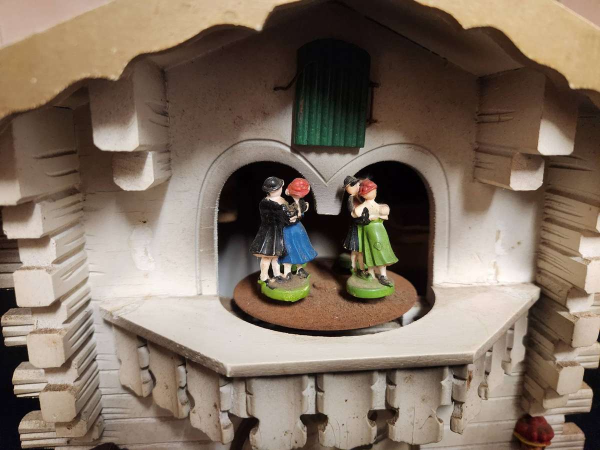 VINTAGE REGULA MADE IN WESTERN GERMANY CUCKOO CLOCK FOR RESTORATION