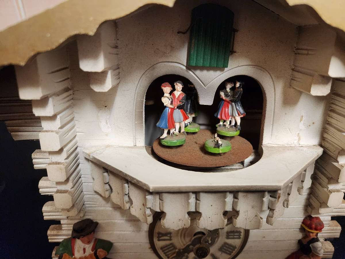 VINTAGE REGULA MADE IN WESTERN GERMANY CUCKOO CLOCK FOR RESTORATION