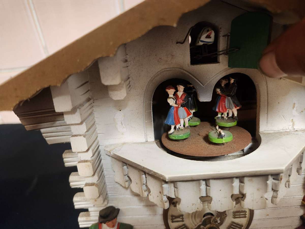 VINTAGE REGULA MADE IN WESTERN GERMANY CUCKOO CLOCK FOR RESTORATION