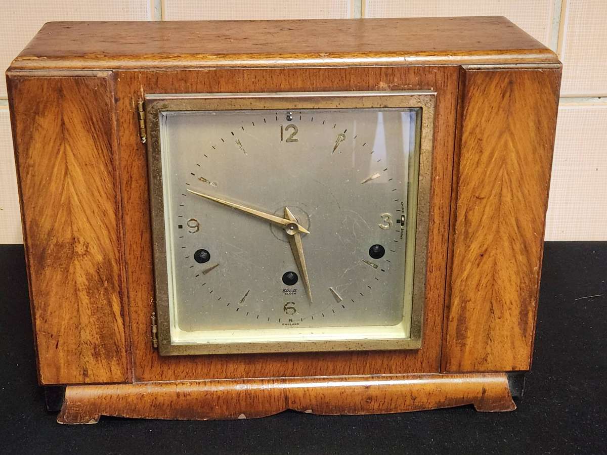 ANTIQUE ELLIOTT CLOCK ENGLAND FOR RESTORATION