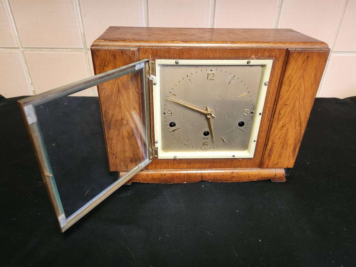 ANTIQUE ELLIOTT CLOCK ENGLAND FOR RESTORATION