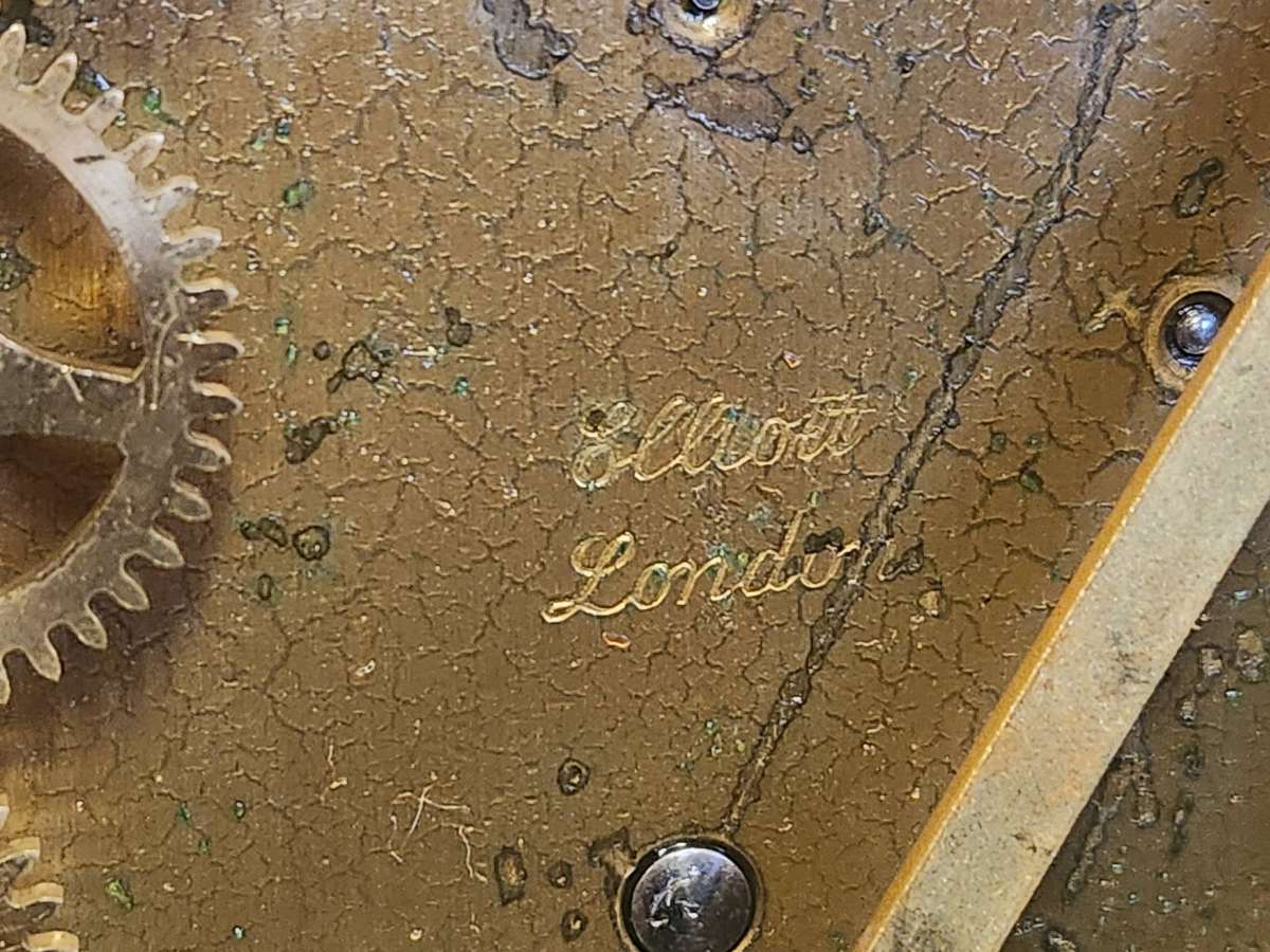 ANTIQUE ELLIOTT CLOCK ENGLAND FOR RESTORATION
