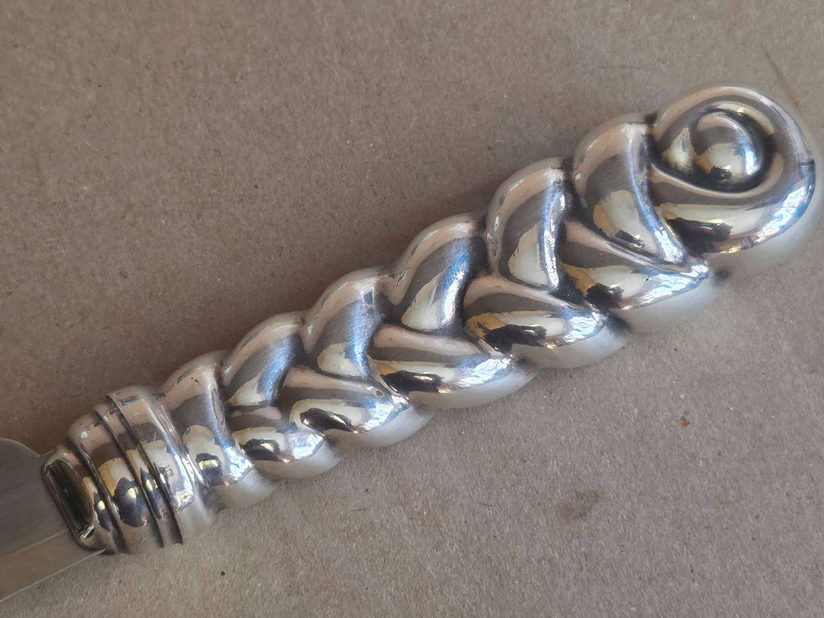 VINTAGE STERLING SILVER AND STAINLESS STEEL HAZORFIM JUDAICA CHALLAH KNIFE