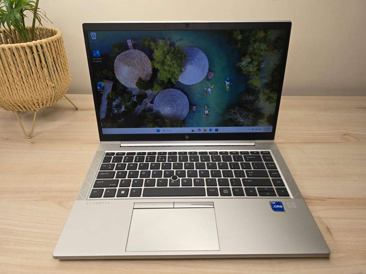 HP EliteBook 840 G8 LTE | Core i5 2.60GHz | 8GB RAM | 256GB SSD | Iris Xe Graphics