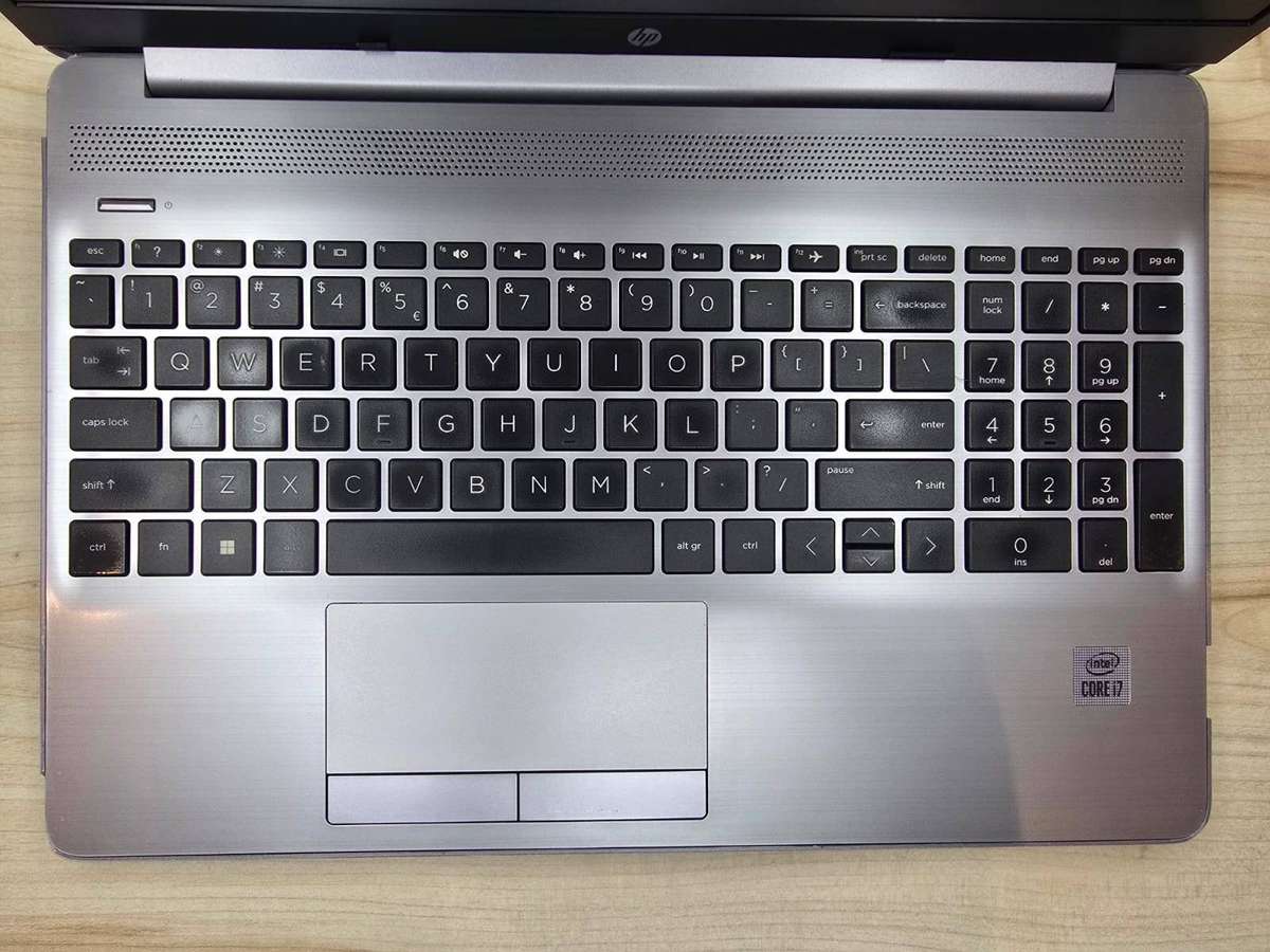 HP 250 G8 15.6 Laptop | Intel Core i7-1065G7 | 8GB RAM | 256GB SSD | Windows 11 pro