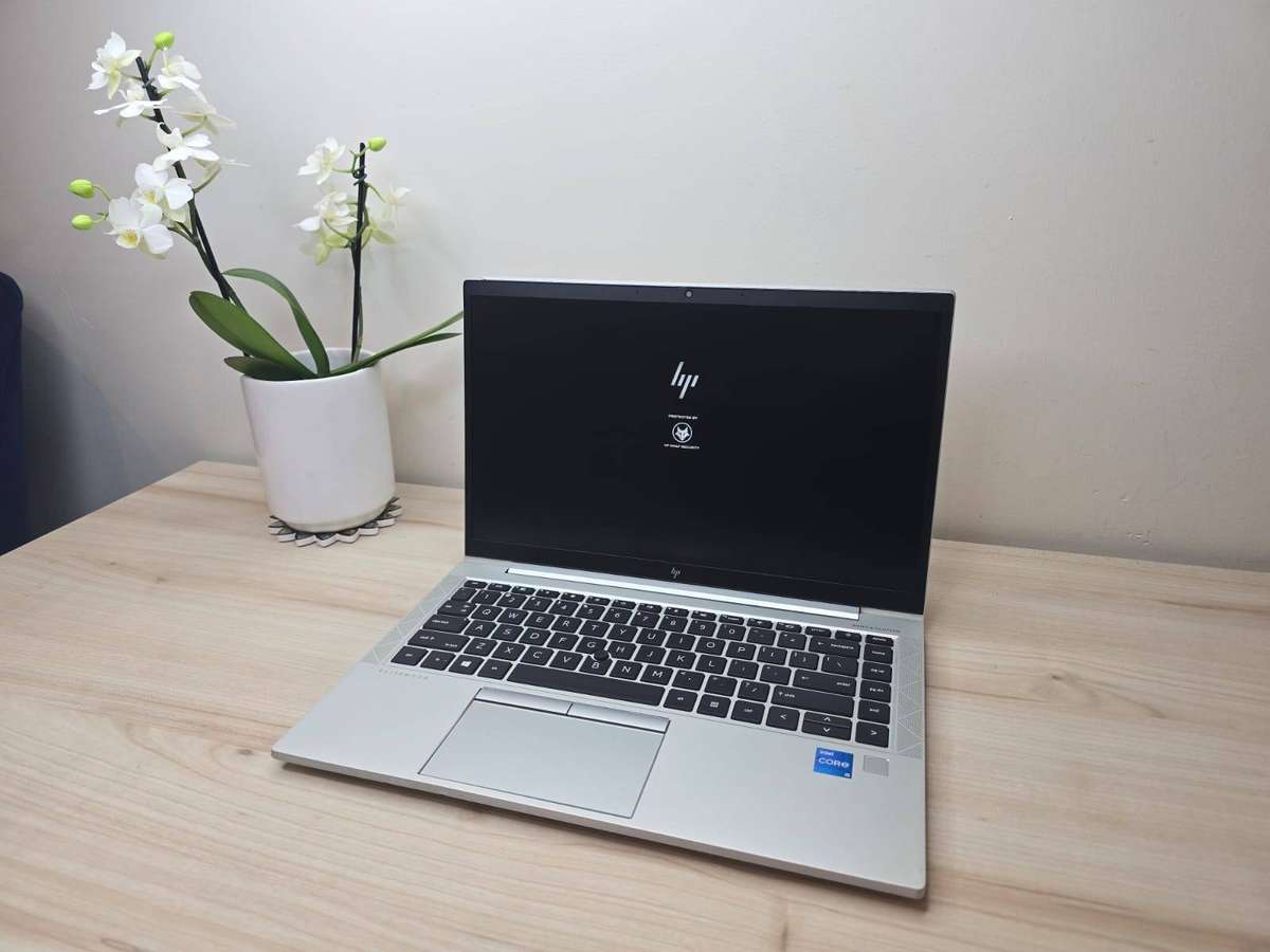 HP EliteBook 840 G8 LTE  11th Gen Intel Core i5  8GB  256Gb Ssd