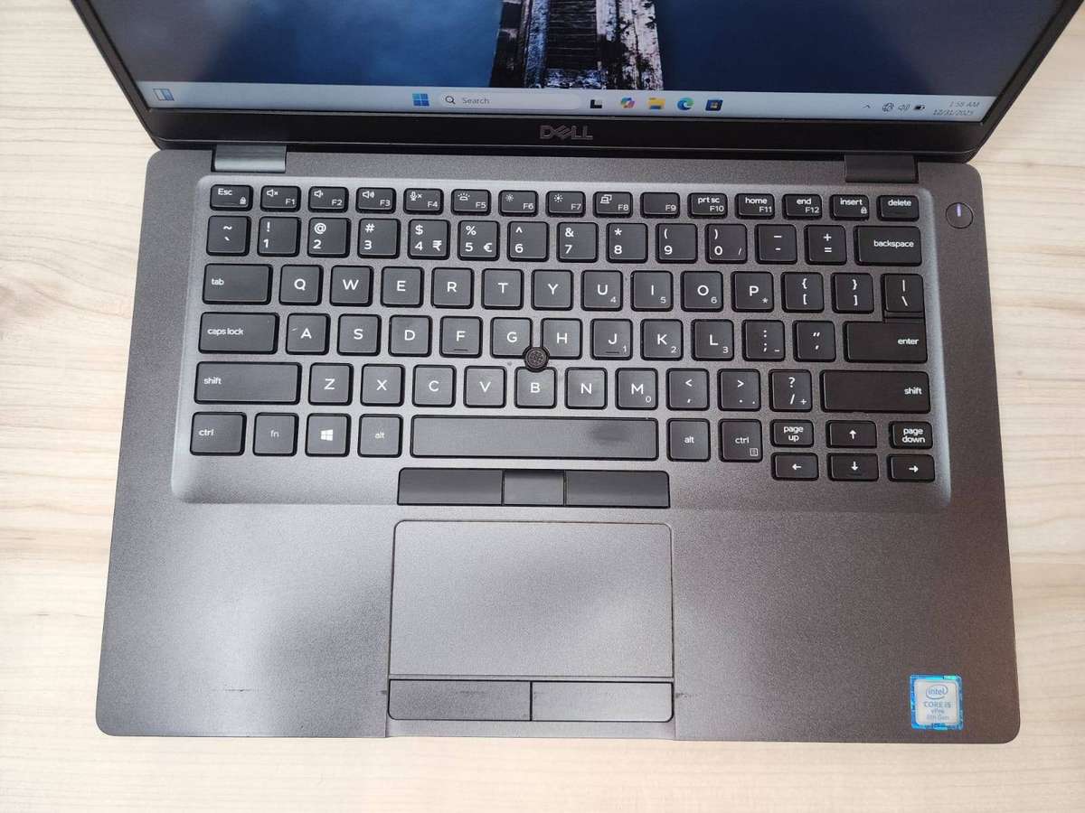 Dell Latitude 5400 i5 8th gen 8gb ram 256gb ssd lte