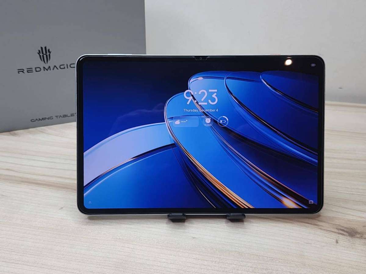 REDMAGIC Astra Gaming Tablet 12GB RAM 256GB | Snapdragon | Mint Condition |
