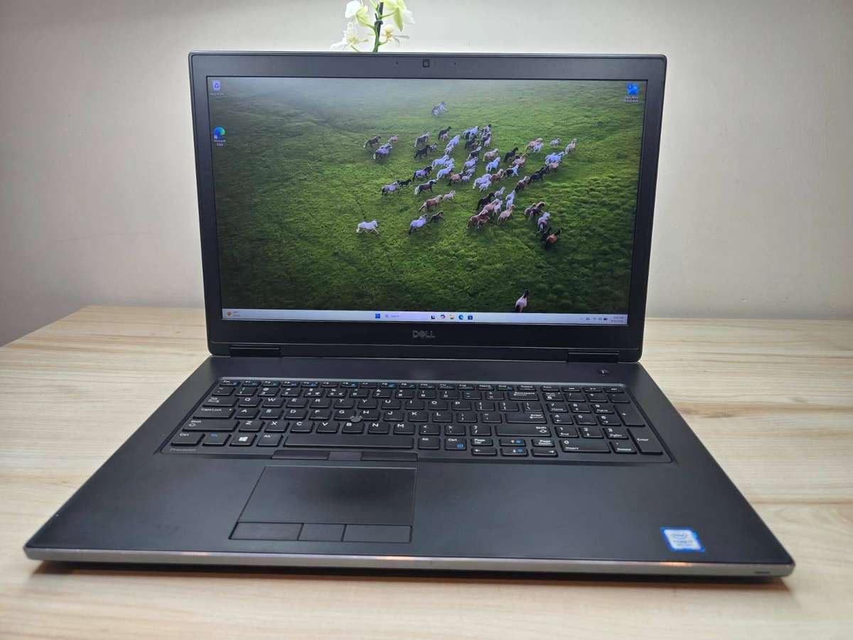 Dell Precision 7730 17.3 Workstation | Intel Core i7-8750H | 16GB RAM | 256GB SSD | New Battery
