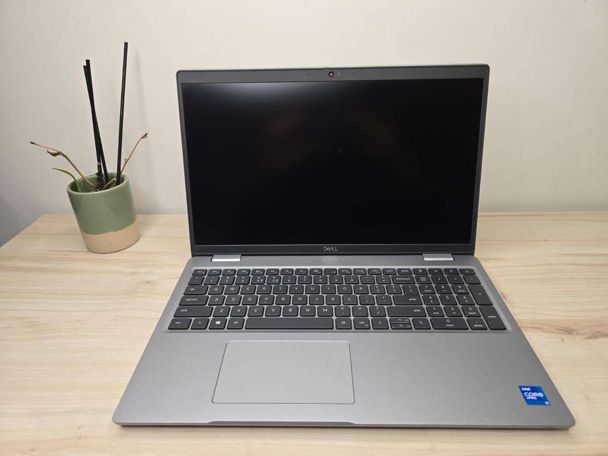 Dell Latitude 5520 | i5-1145G7 vPro 11th Gen | 8GB | 256GB SSD | LTE | Iris Xe