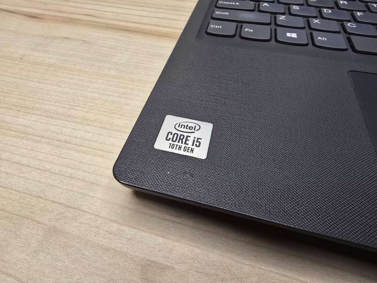 Lenovo V15 · Core i5 10th Gen · 12GB RAM · 256B SSD · 15.6"