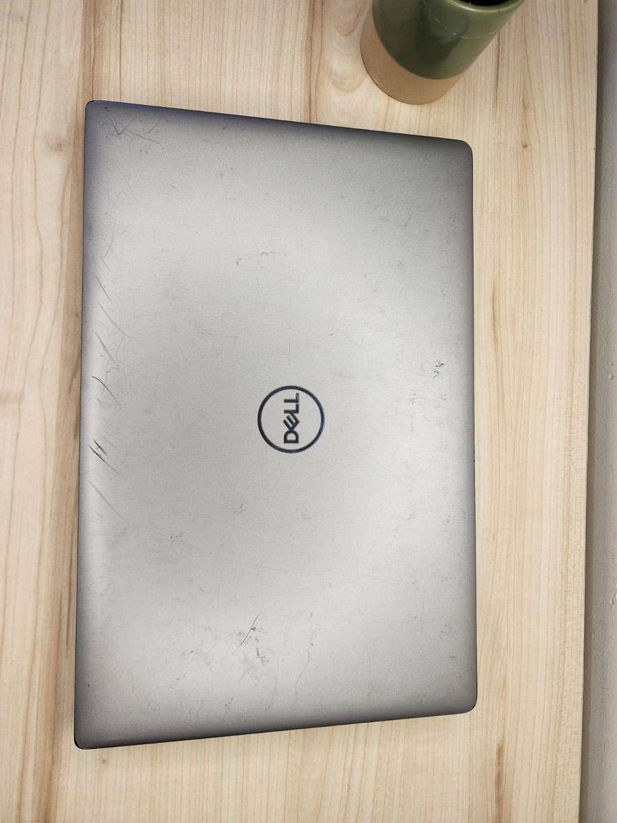 Dell Latitude 5520 | i5-1145G7 vPro 11th Gen | 8GB | 256GB SSD | LTE | Iris Xe