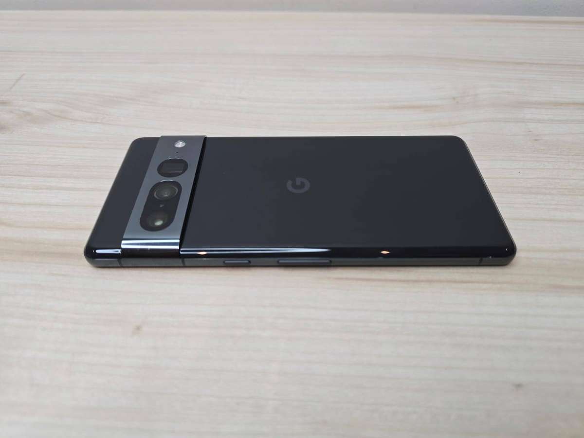 Google Pixel 7 Pro 128GB  Obsidian  Like New