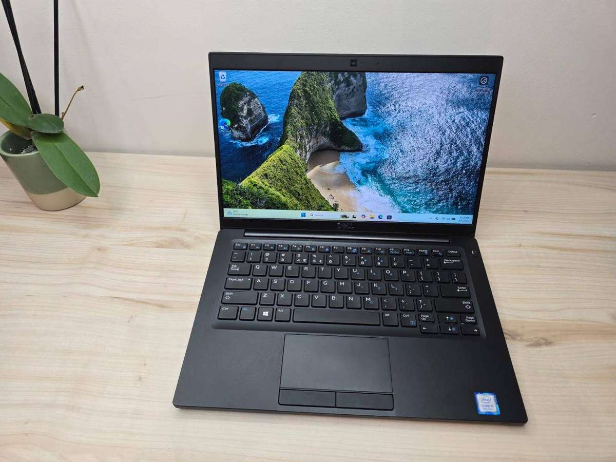 Dell Latitude 7390 i5 (8th Gen) | LTE | 8GB RAM | 256GB SSD | Mint Condition | Excellent Battery