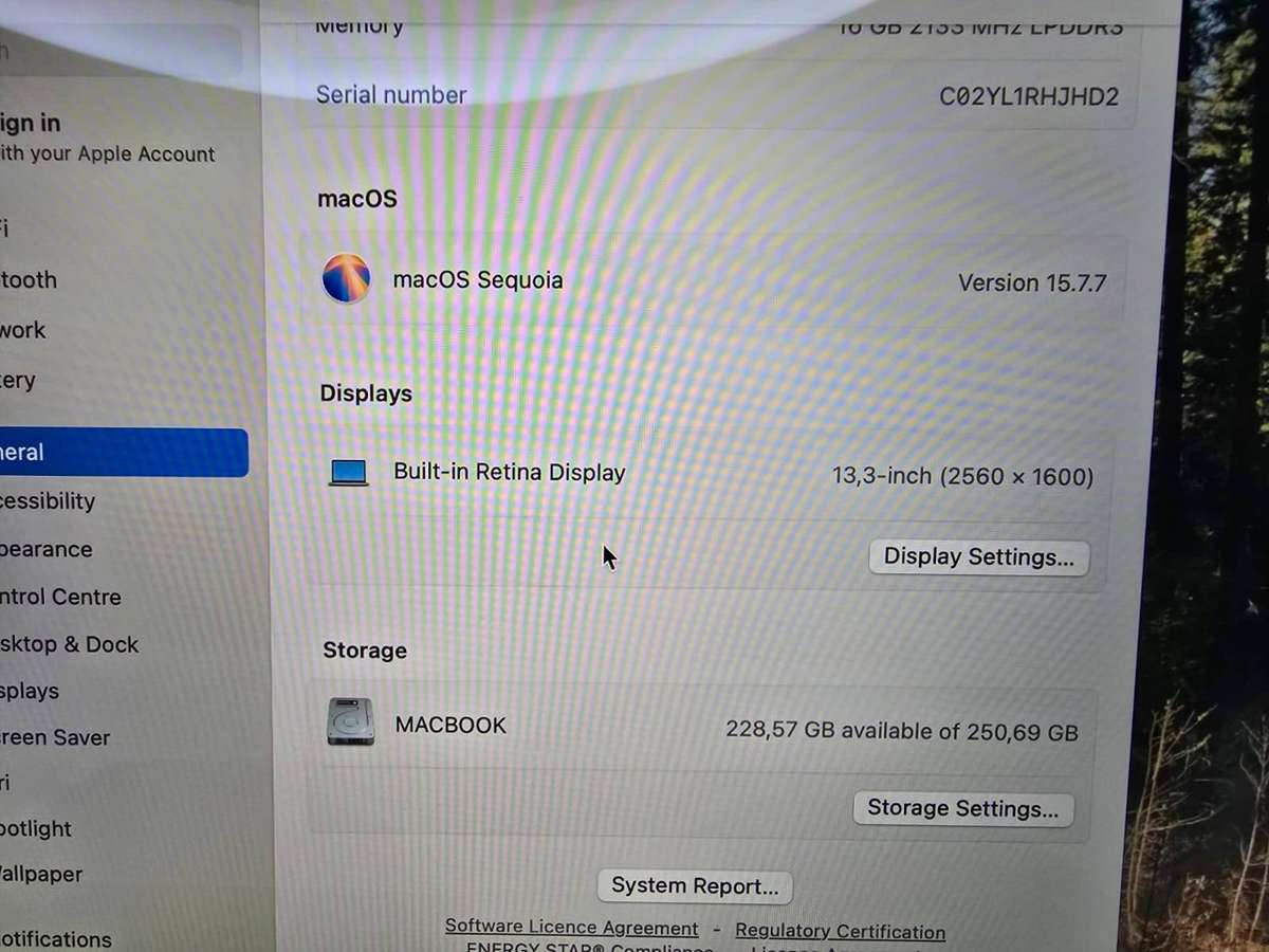Apple MacBook Pro 13-inch 2018 | Core i5 | 16GB RAM | 256GB SSD | Touch Bar | Space Grey