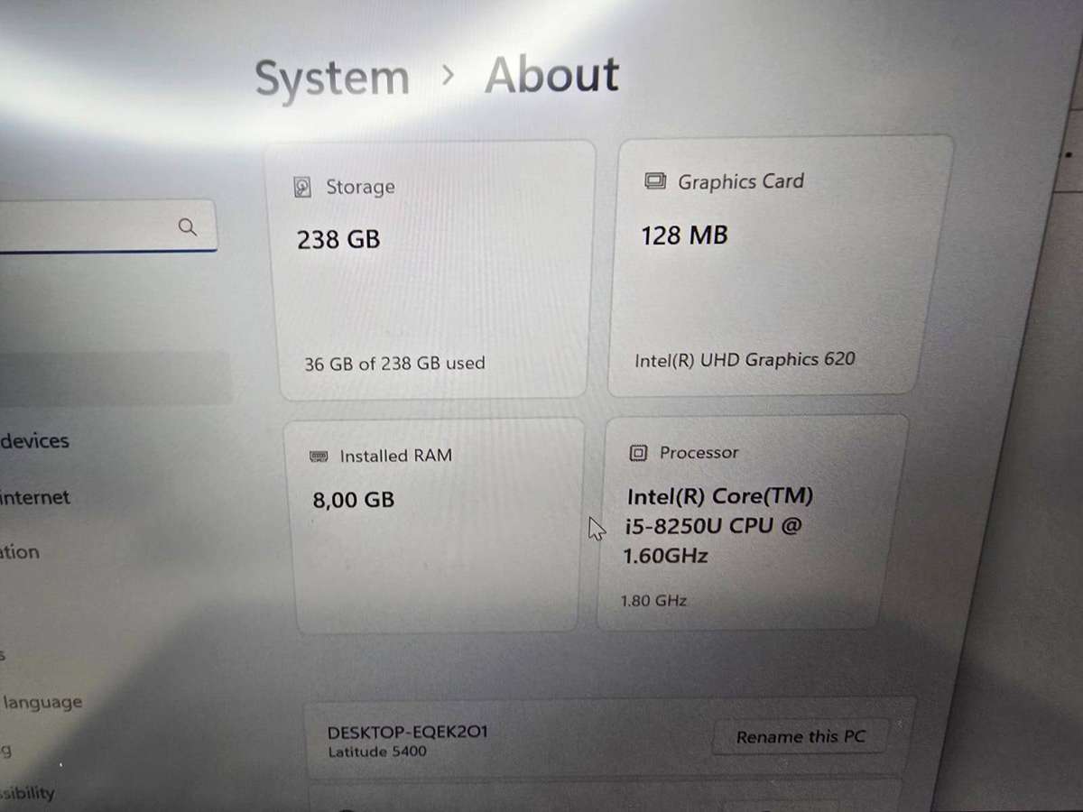 Dell Latitude 5400 i5 8th gen 8gb ram 256gb ssd lte