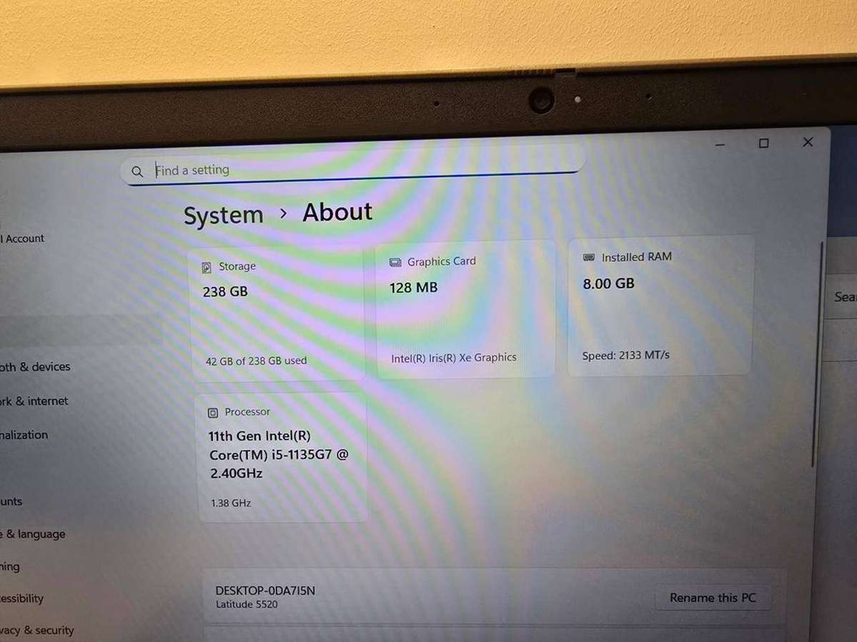 Dell Latitude 5520 i5 11th Gen | 8GB | 256GB SSD | LTE | Iris Xe | 15.6 FHD