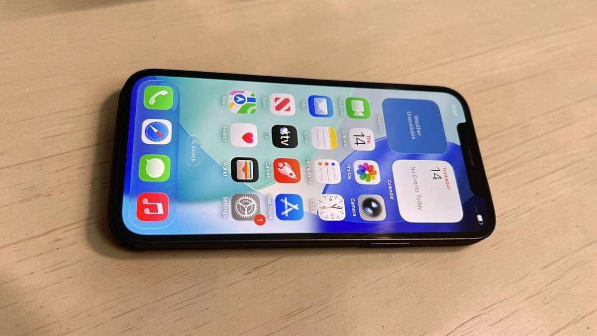Apple iPhone 12 64GB Black | Face ID | 82% Battery | Clean | Unlocked | iOS