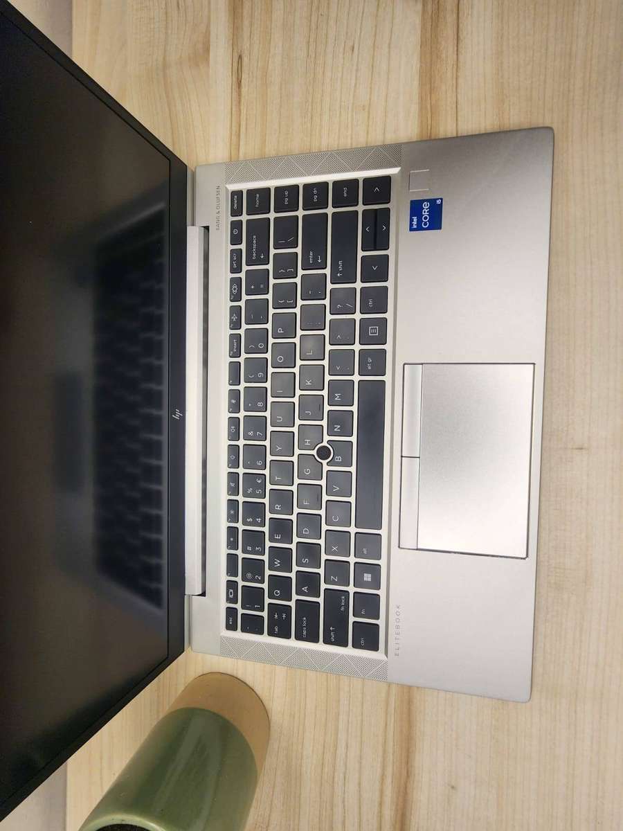HP EliteBook 840 G8 LTE  11th Gen Intel Core i5  16GB  512GB SSD MINT
