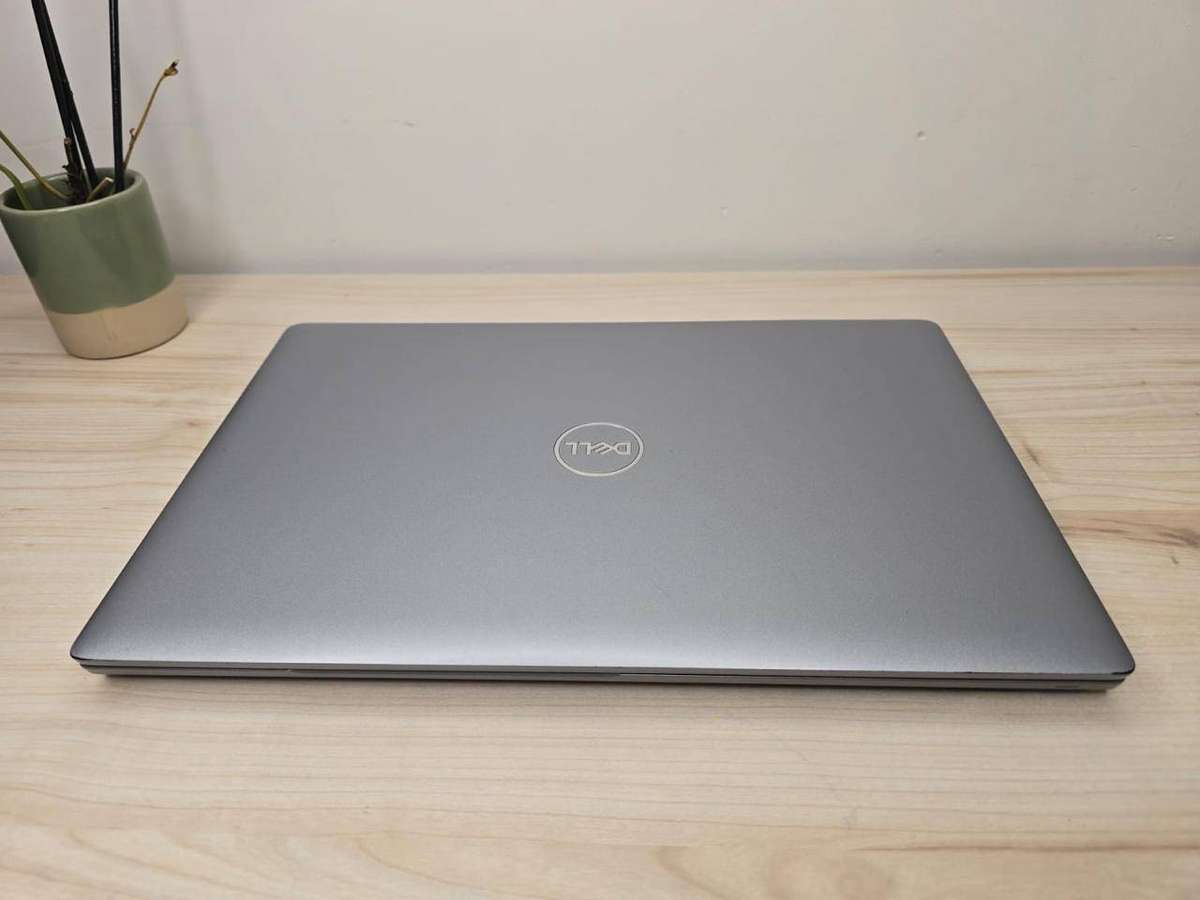 Dell Latitude 5520 | i5-1145G7 vPro 11th Gen | 8GB | 256GB SSD | LTE | Iris Xe