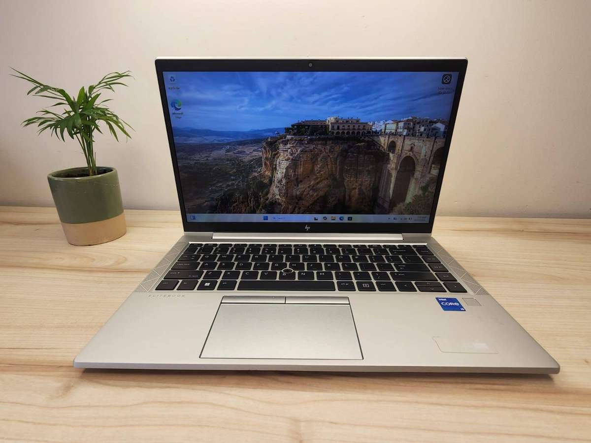 HP EliteBook 840 G8 LTE  11th Gen Intel Core i5  16GB  512Gb Ssd Clean