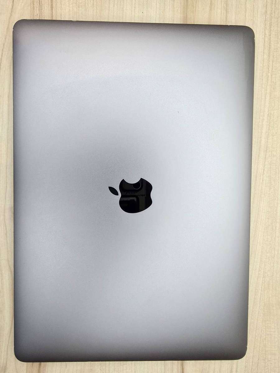 Apple MacBook Pro 13-inch 2018 | Core i5 | 16GB RAM | 256GB SSD | Touch Bar | Space Grey