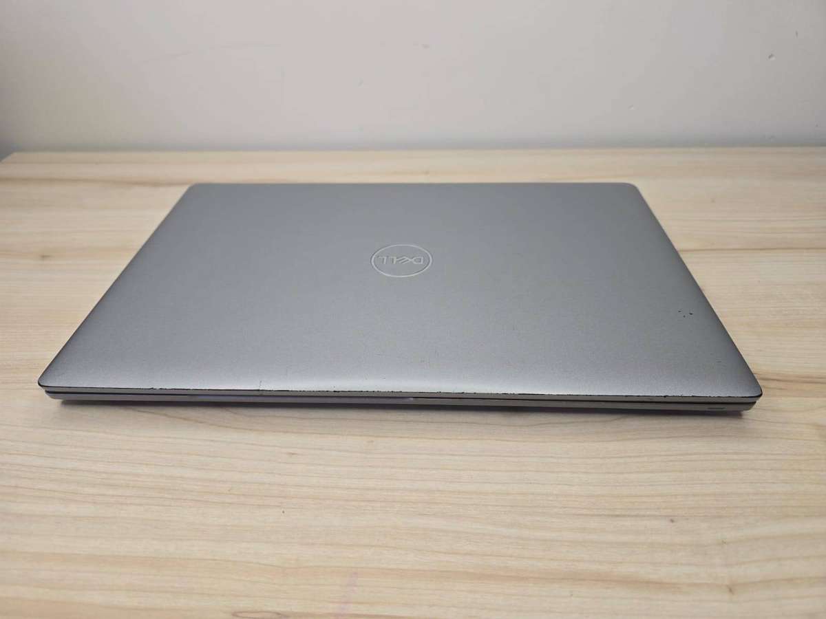 Dell Latitude 5520 | i5-1145G7 vPro 11th Gen | 8GB | 256GB SSD | LTE | Iris Xe