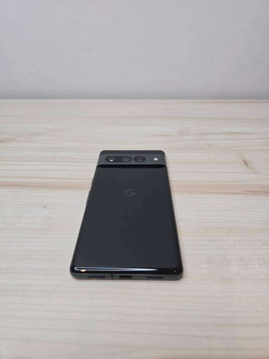 Google Pixel 7 Pro 128GB  Obsidian  Like New