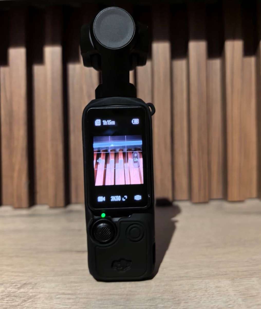 DJI Osmo Pocket 3 Creator Bundle | Wireless Mic + Battery Handle + Tripod + Carry Case | Used Mint