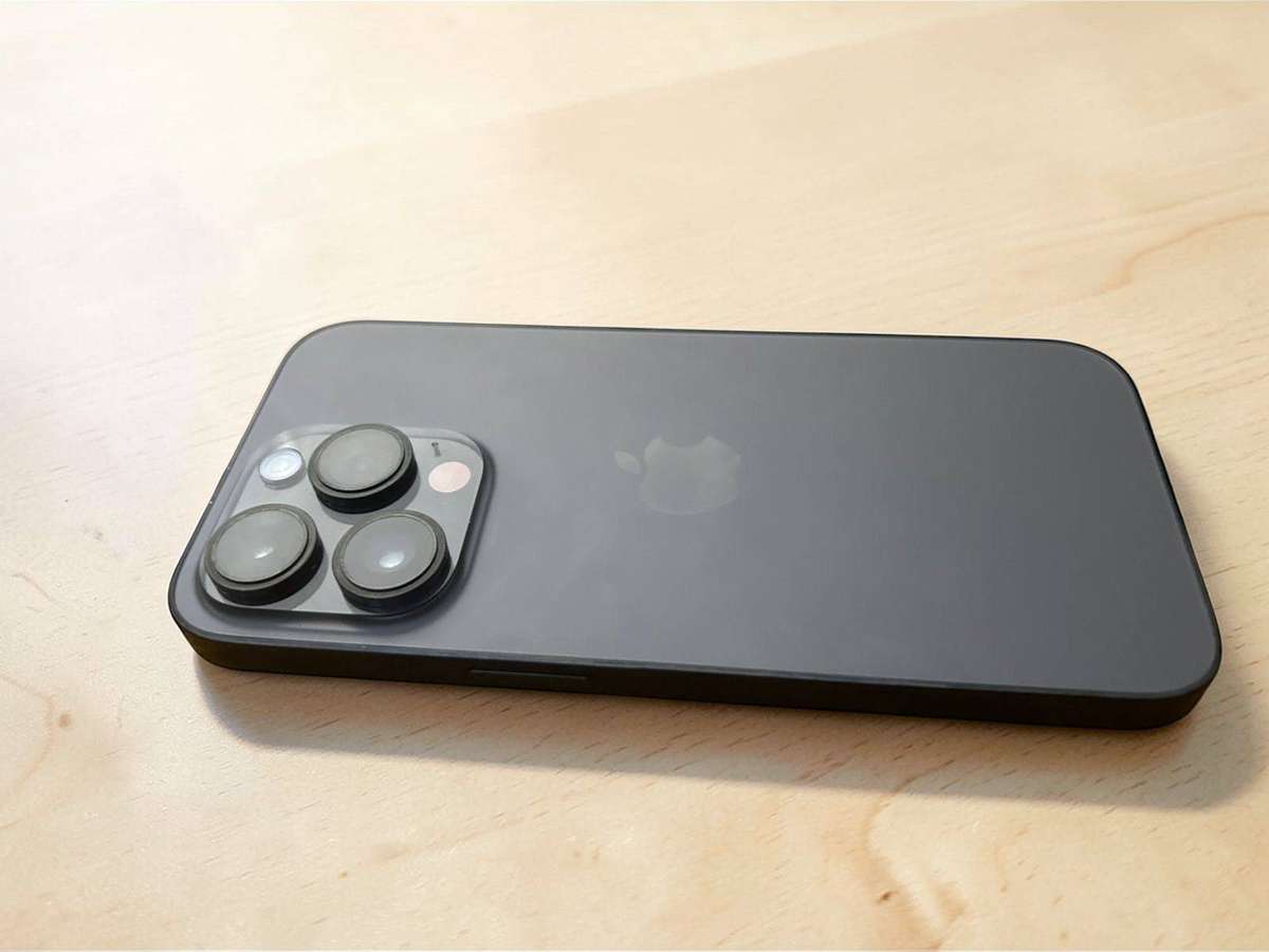 Apple iPhone 14 Pro 256GB Space Black  eSIM    86% Battery Health  Excellent Condition