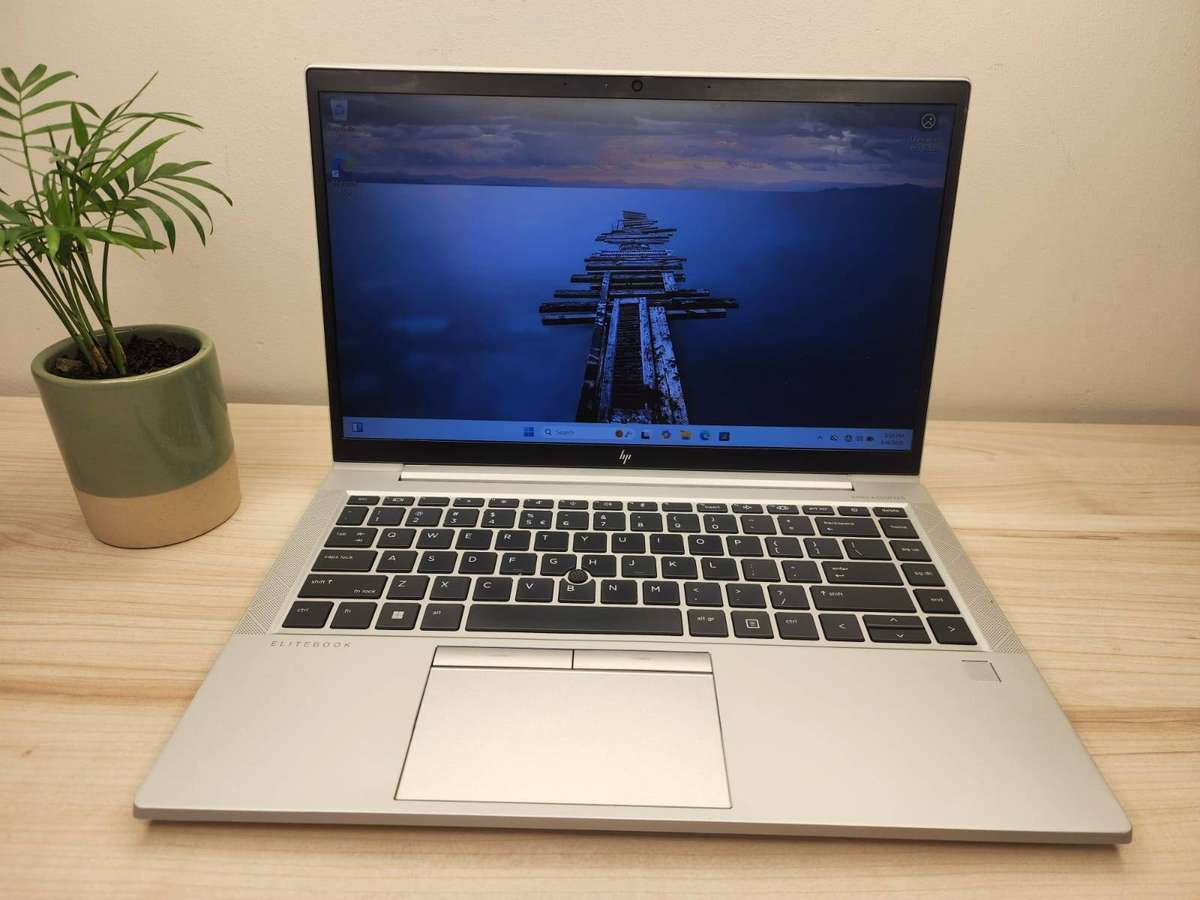 HP EliteBook 840 G8 LTE  11th Gen Intel Core i5  8GB  256GB SSD MINT