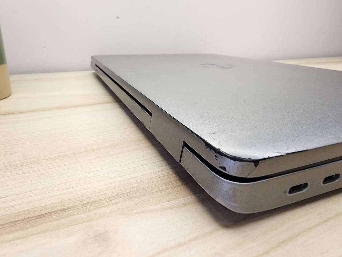 Dell Latitude 5520 | i5-1145G7 vPro 11th Gen | 8GB | 256GB SSD | LTE | Iris Xe