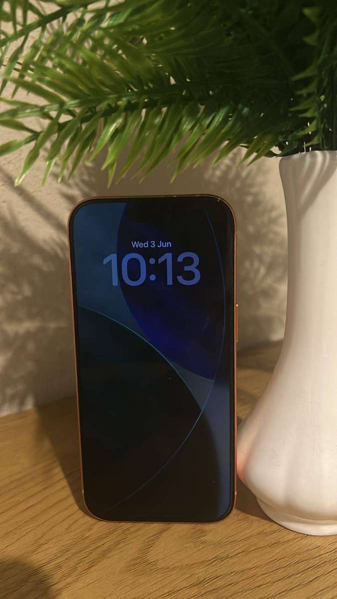 APPLE IPHONE 17 PRO 256GB | 100% BATTERY | APPLE WARRANTY | LIKE NEW