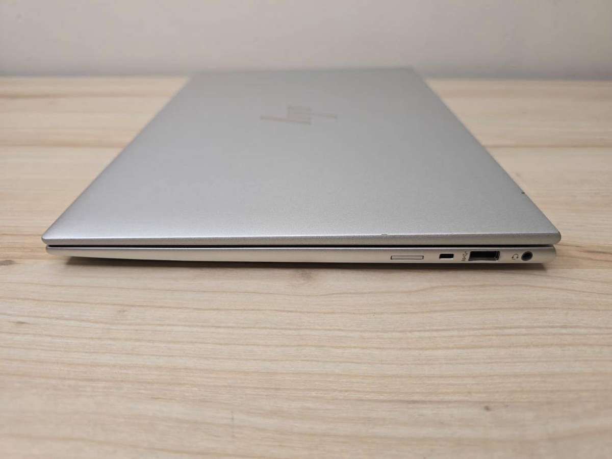 HP EliteBook 840 G9 LTE  12th Gen Intel Core i5 · 16GB · 512GB SSD Mint