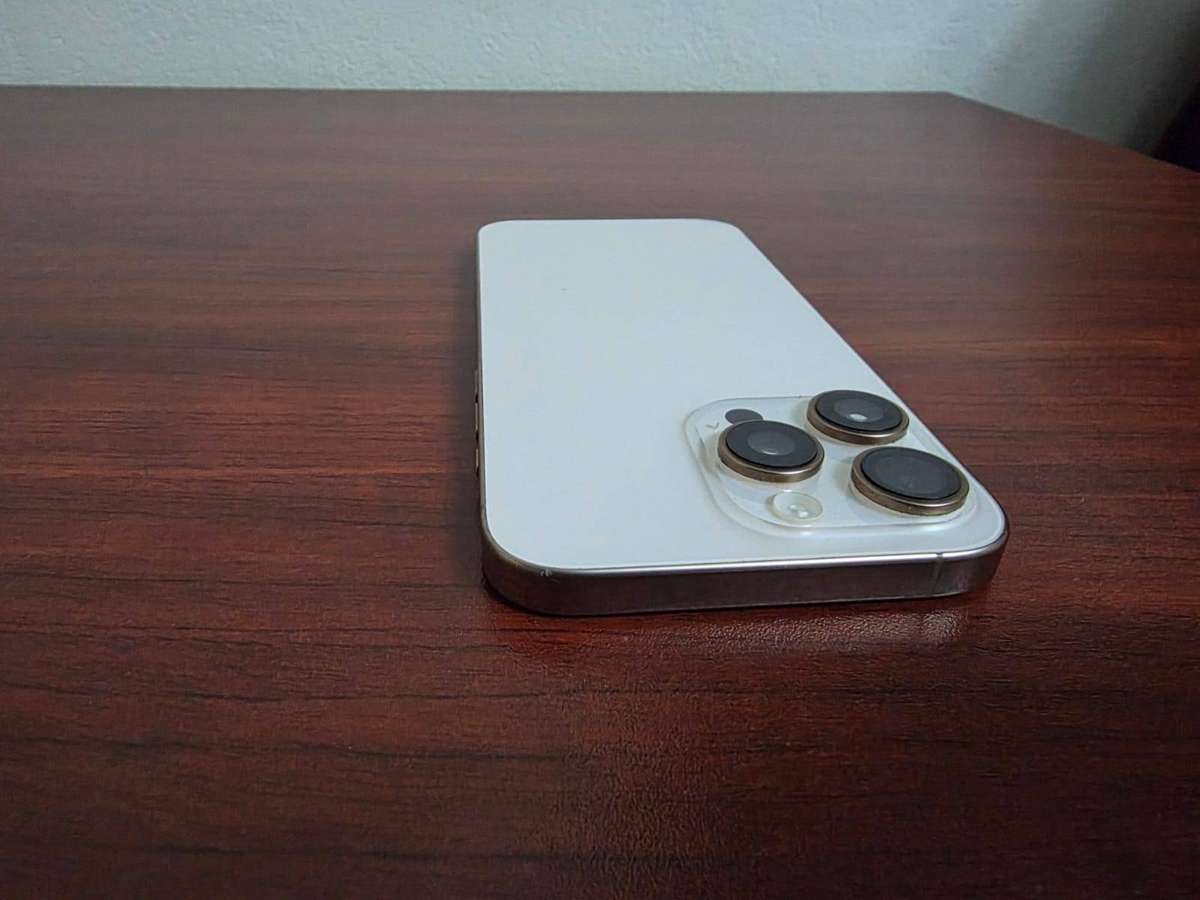 APPLE IPHONE 16 PRO MAX 256GB | NATURAL TITANIUM | 97% BATTERY HEALTH
