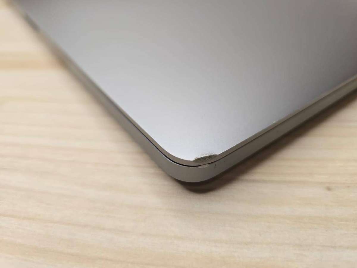 APPLE MACBOOK PRO 16 2019 | i7 6-CORE | 16GB RAM | 512GB SSD | TOUCH BAR