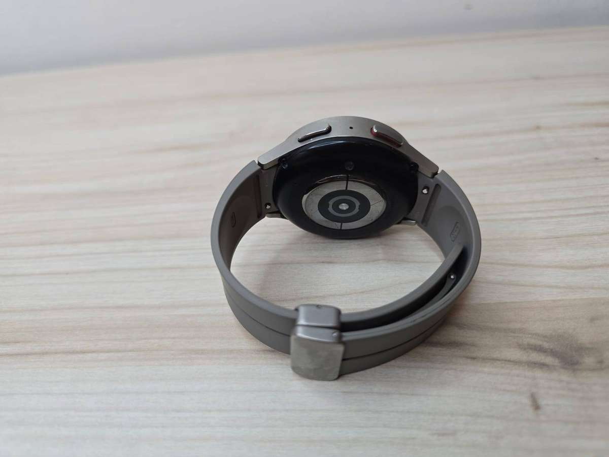 Samsung Galaxy Watch 5 Pro (SM-R920) | 45mm | GPS | Gray | Android Compatible