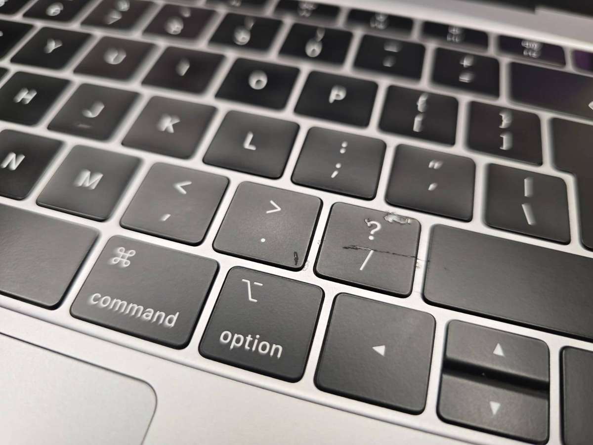 Apple MacBook Air 13 Retina (2018) | Intel i5 | 8GB RAM | 128GB SSD | Space Grey | macOS Sonoma
